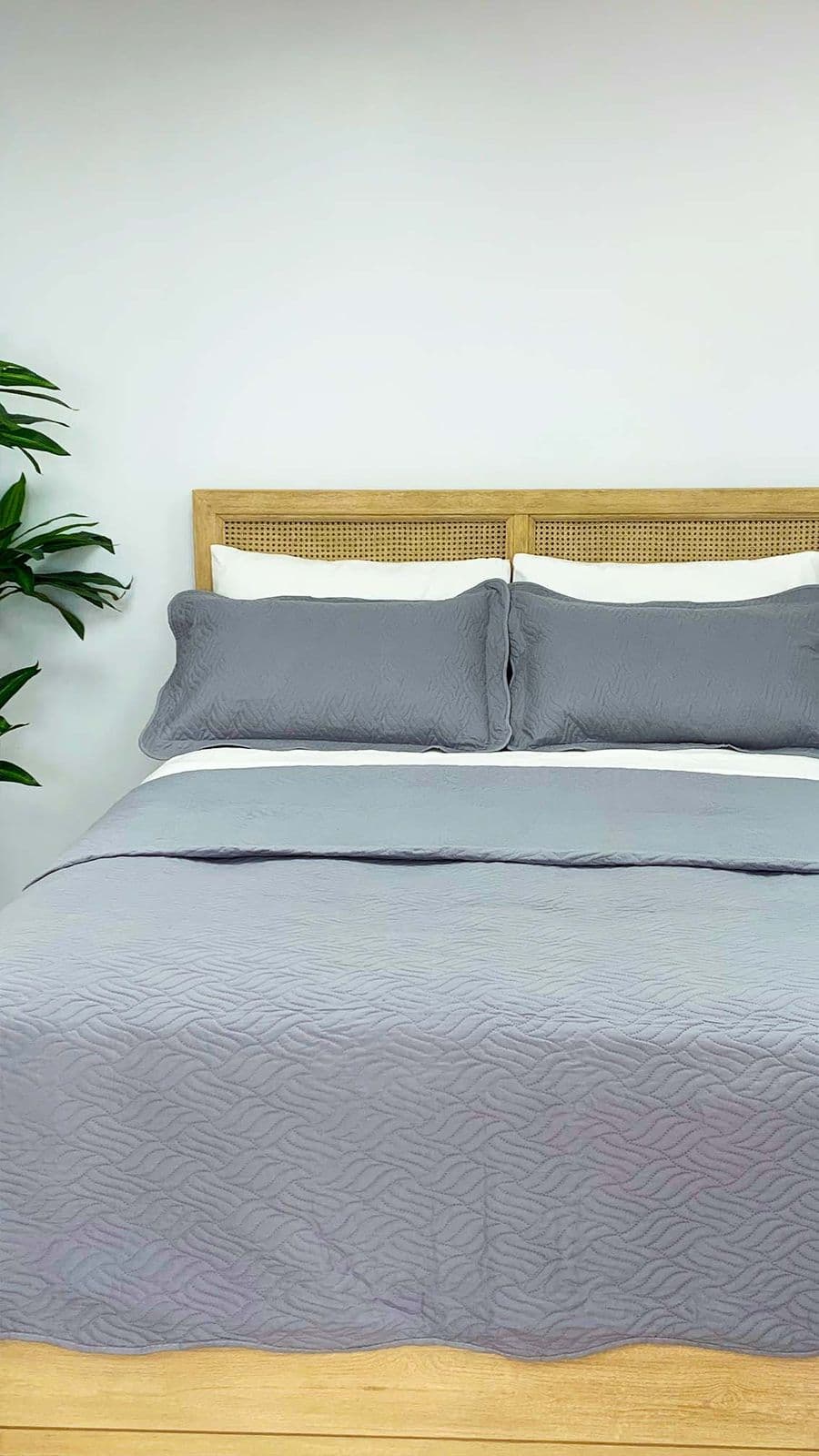 Queen Hampton Coverlet